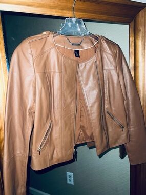 White House Black Market Camel Brown Leather Zip Jacket small moto